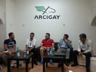 Il dibattito con il consigliere dell'Arcigay Bat Luciano Lopopolo